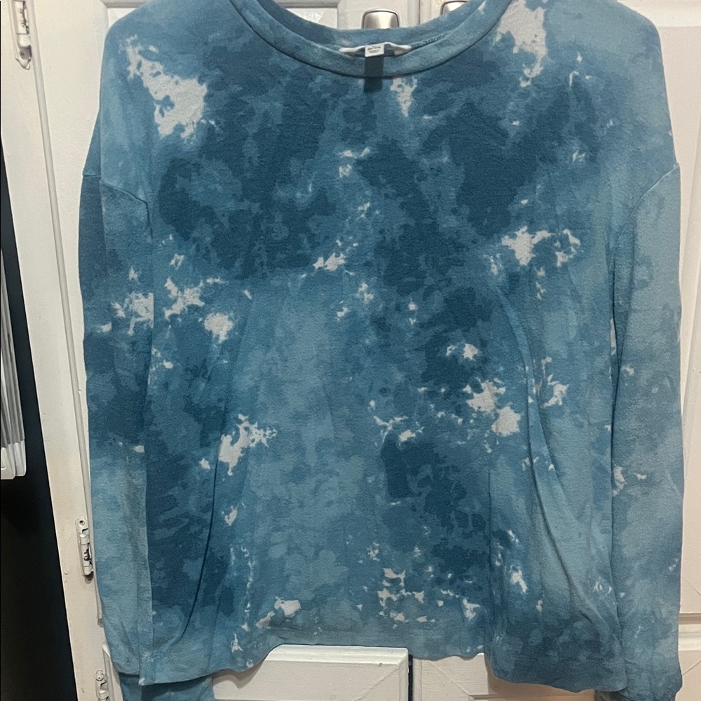 Time and Tru Blue Tie-Dye Top